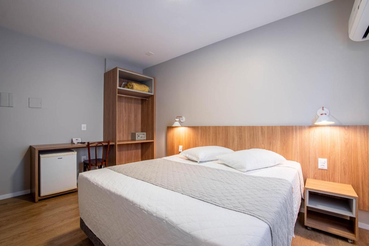 Quarto Superior com Cama de Casal ou 2 de Solteiro