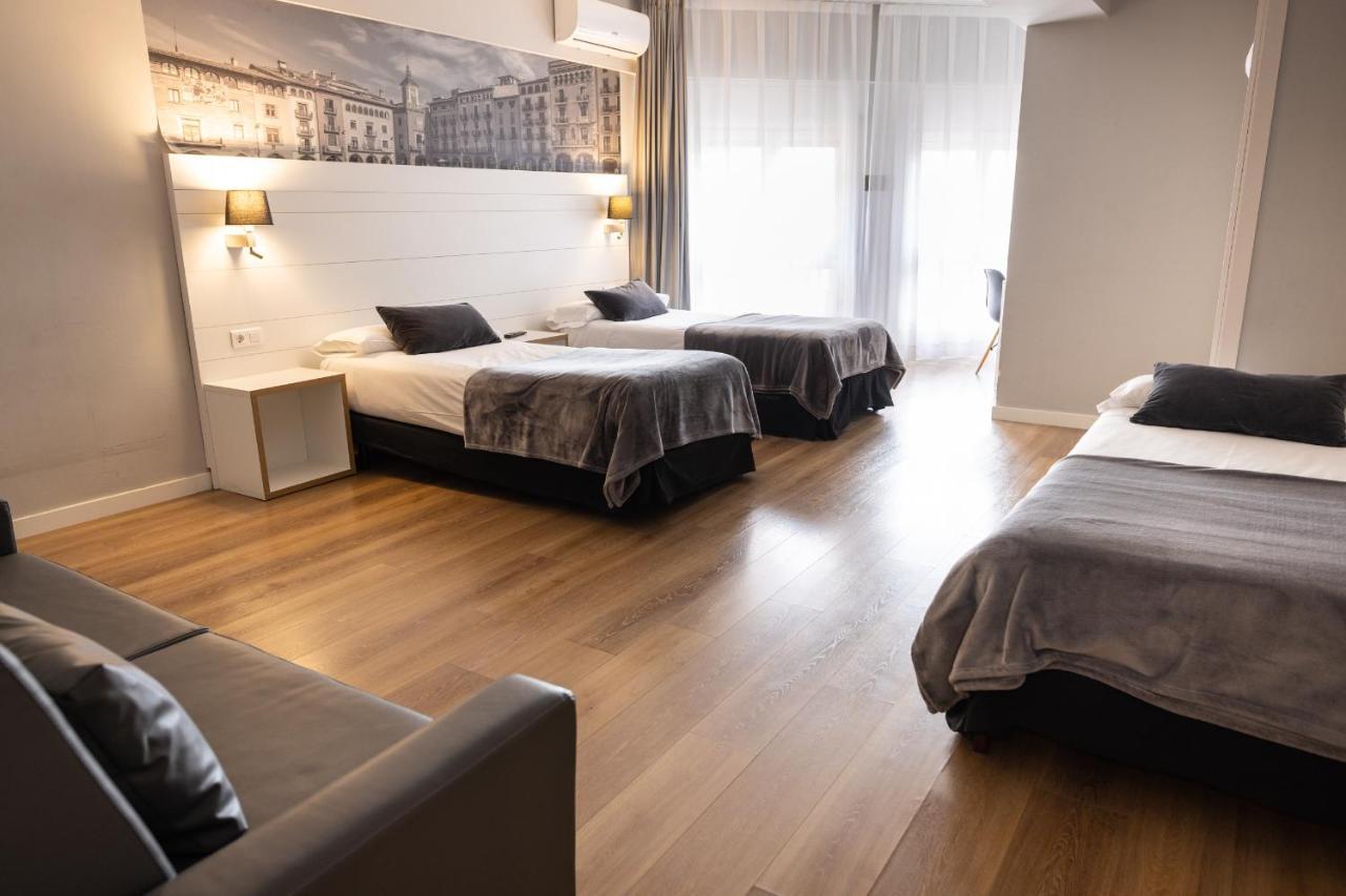 Quadruple Room,1329692291:JPEG