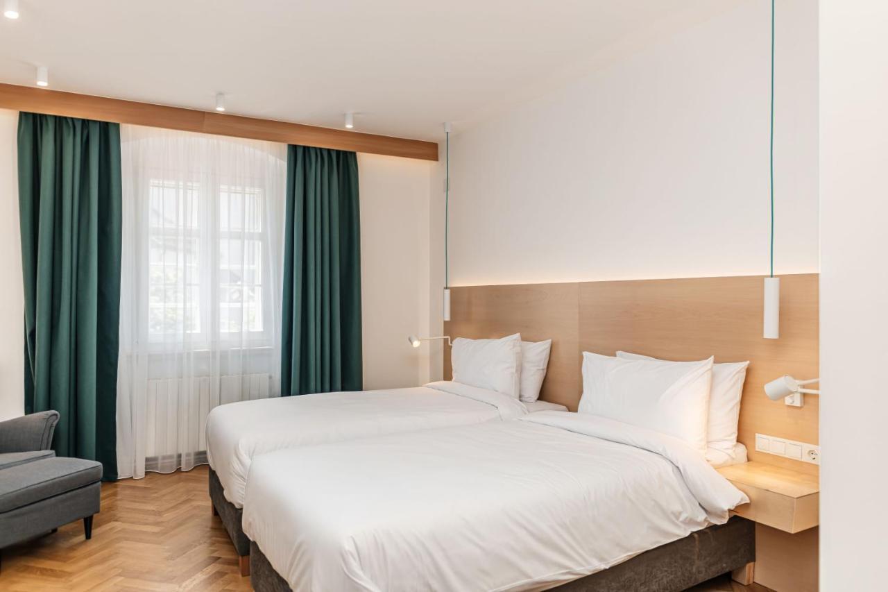 Grote Kamer met 2 Bedden