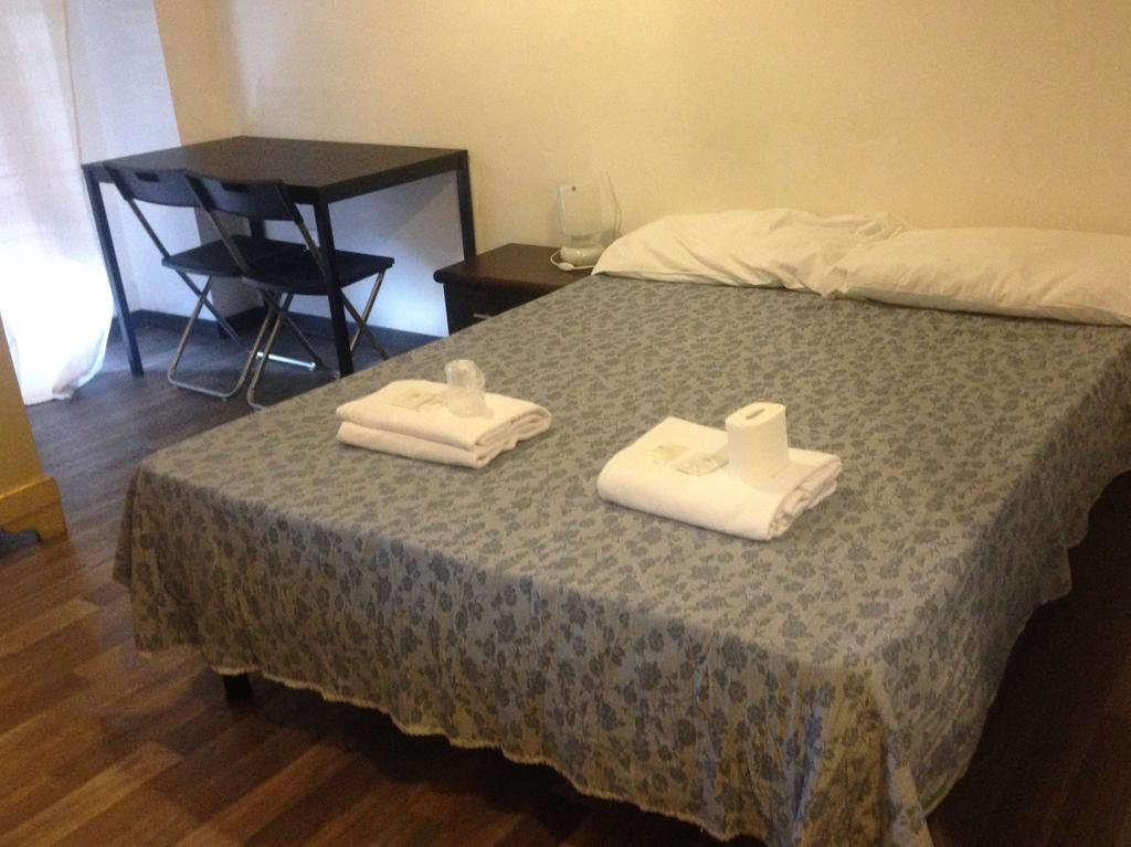 Basic Double Room,193852705:JPEG