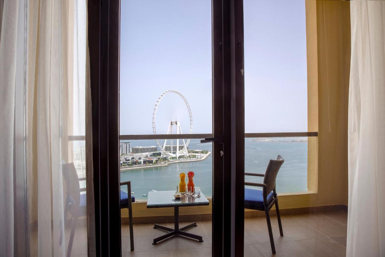 Kamer met Frontaal Uitzicht op Zee, Balkon en Kingsize Bed