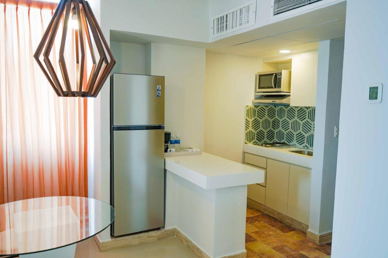 Junior Suite with Ocean Partial View