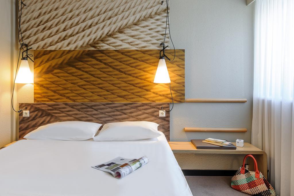 Standard Double Room,1713285576:JPEG