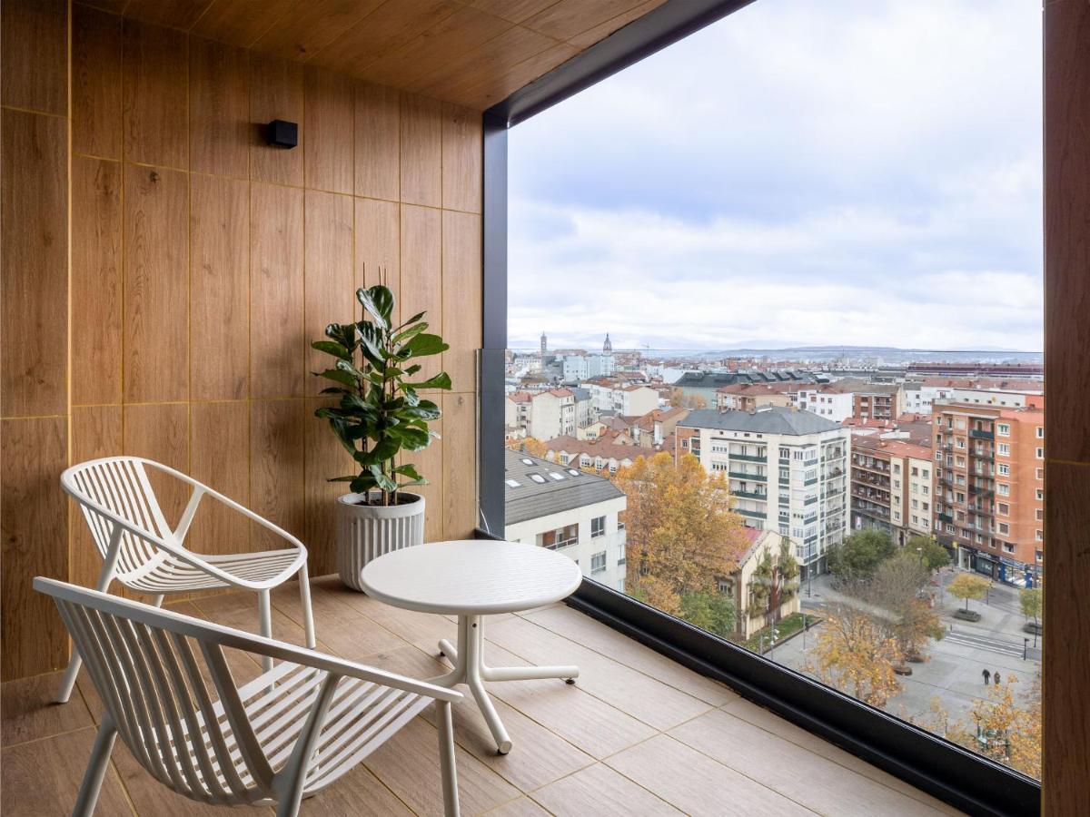 Estudio Deluxe con balcón y vistas