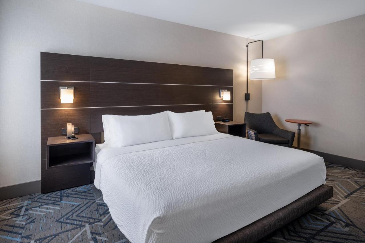 King Suite with Sofa Bed