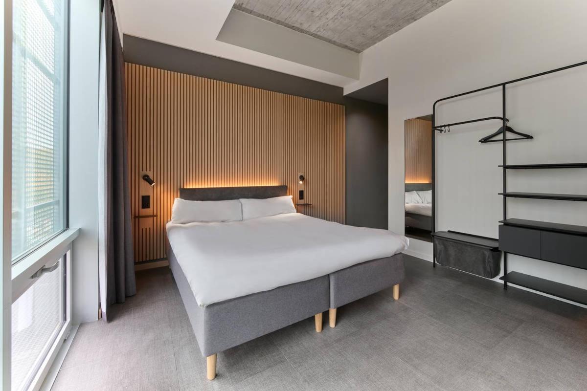 Quarto Duplo Standard