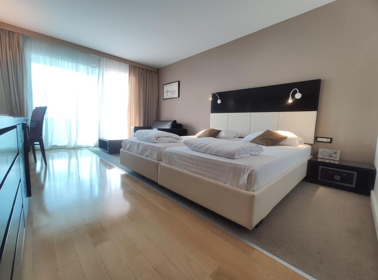 Deluxe Zimmer mit Balkon und Meerblick
