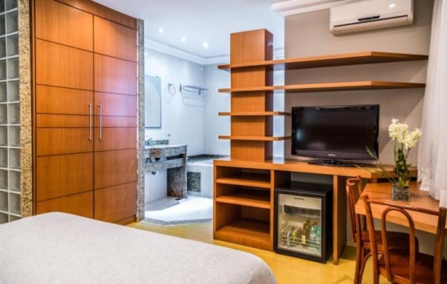 Suíte Deluxe com Banheira de Hidromassagem