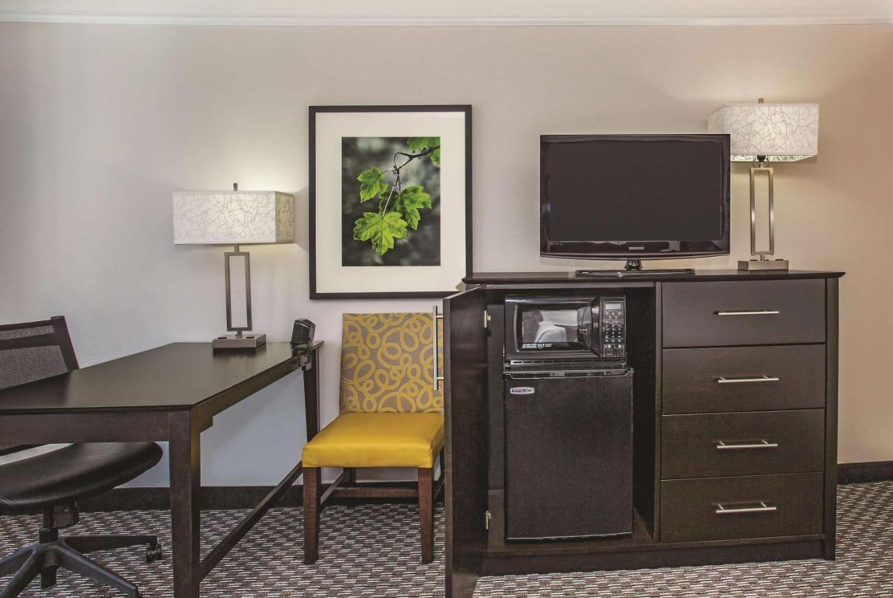 Deluxe Double Room with Two Double Beds