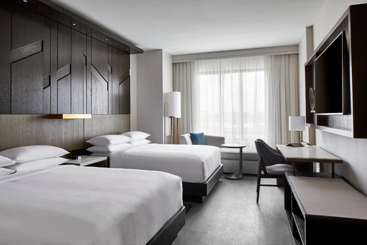 Double Queen Room