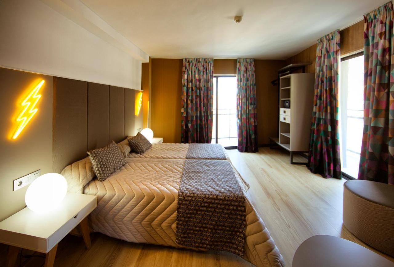 Quarto Duplo Superior Uso Individual