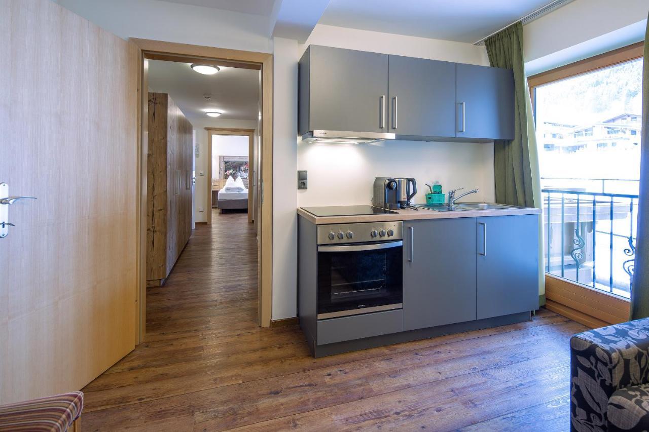 Junior Suite with Balcony,1349274760:JPEG
