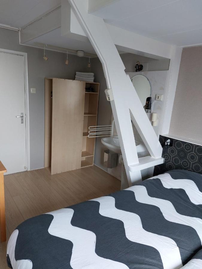 Tweepersoonskamer met 2 Aparte Bedden
