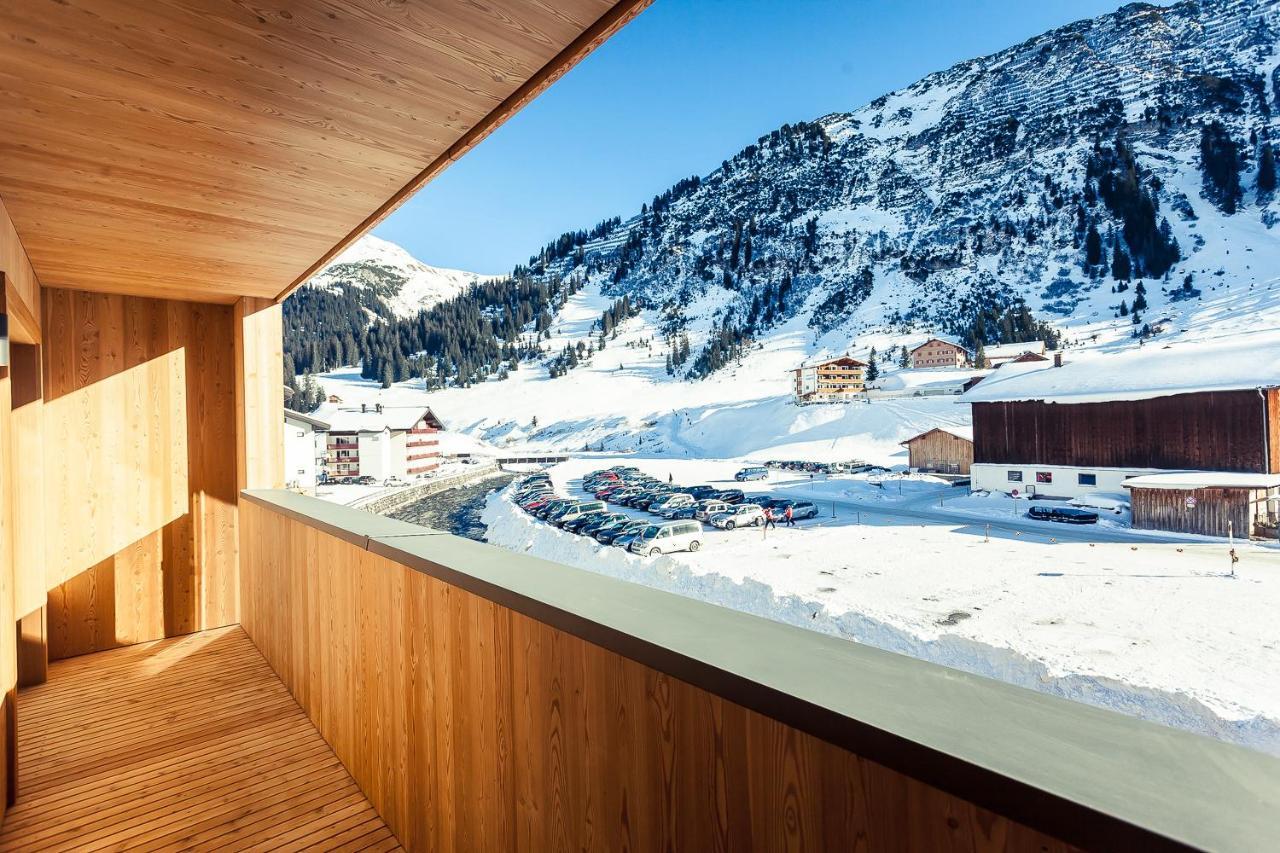 Apartamento con balcón