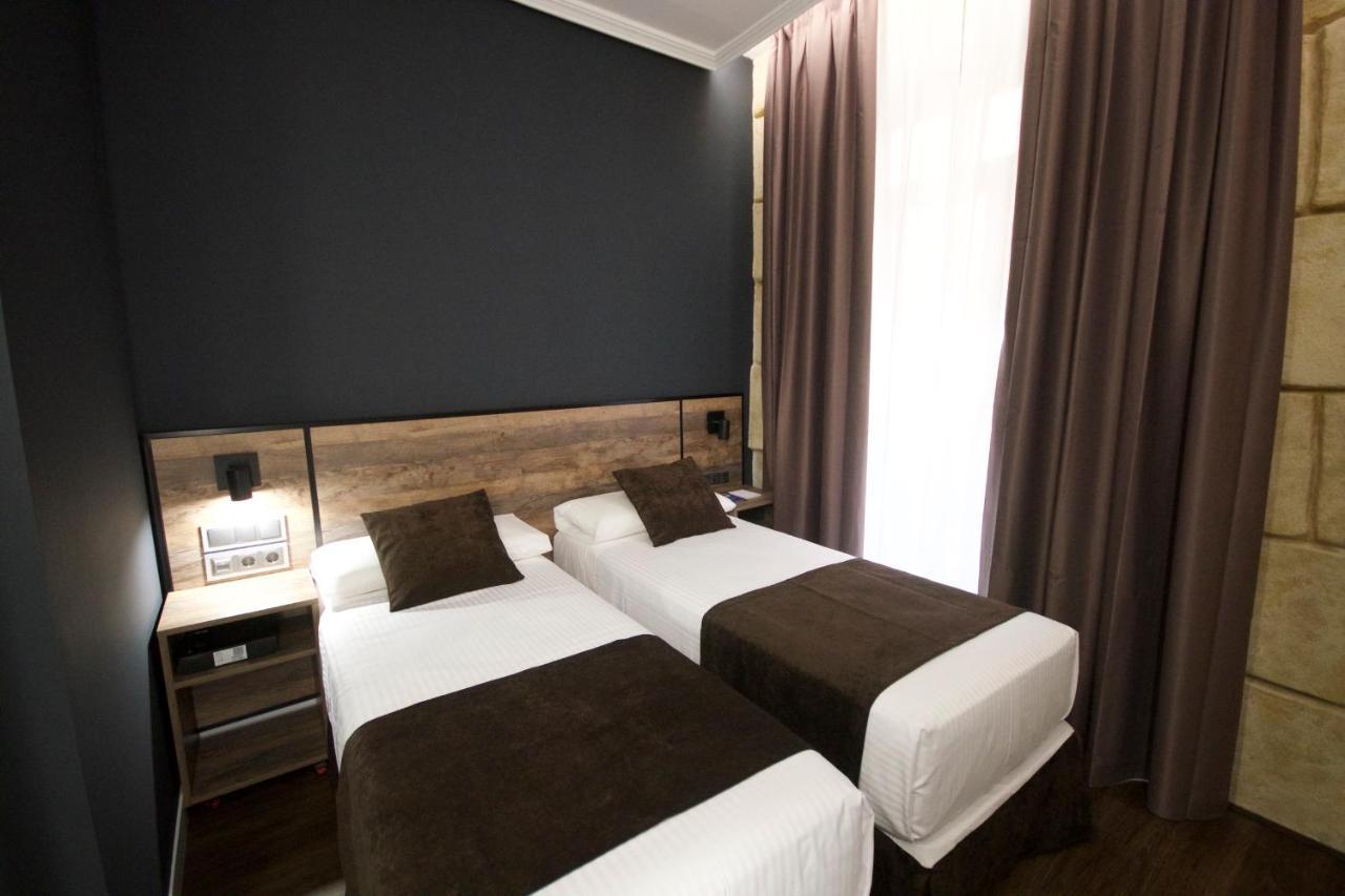 Twin Room Plus with City View