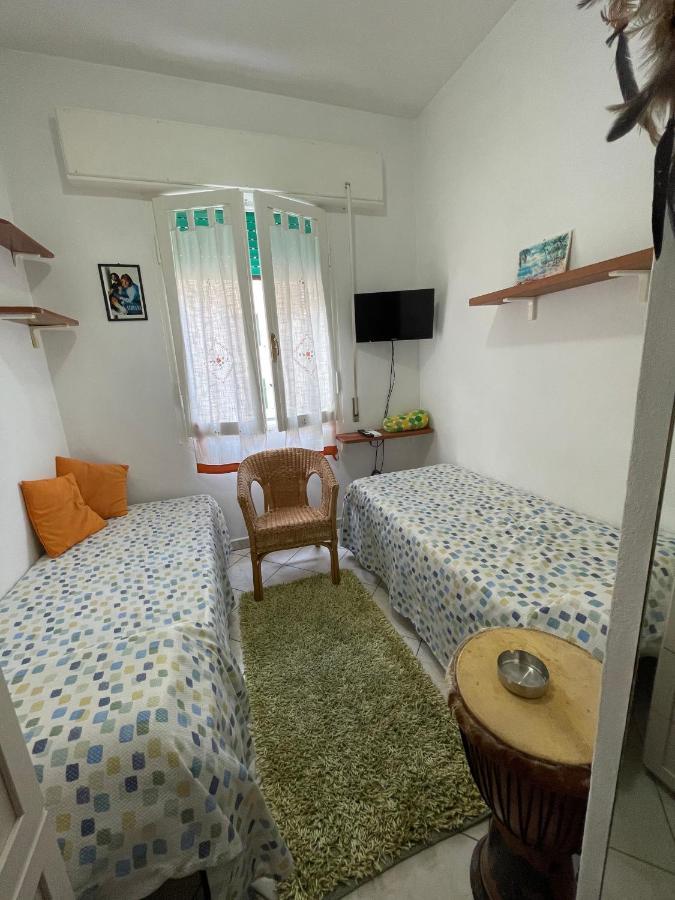 Camera Doppia con Letti Singoli