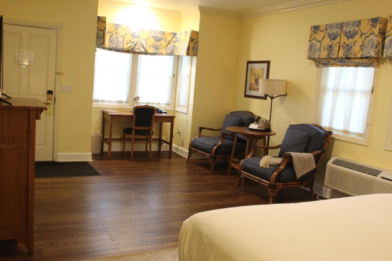 King Room,1356450395:JPEG