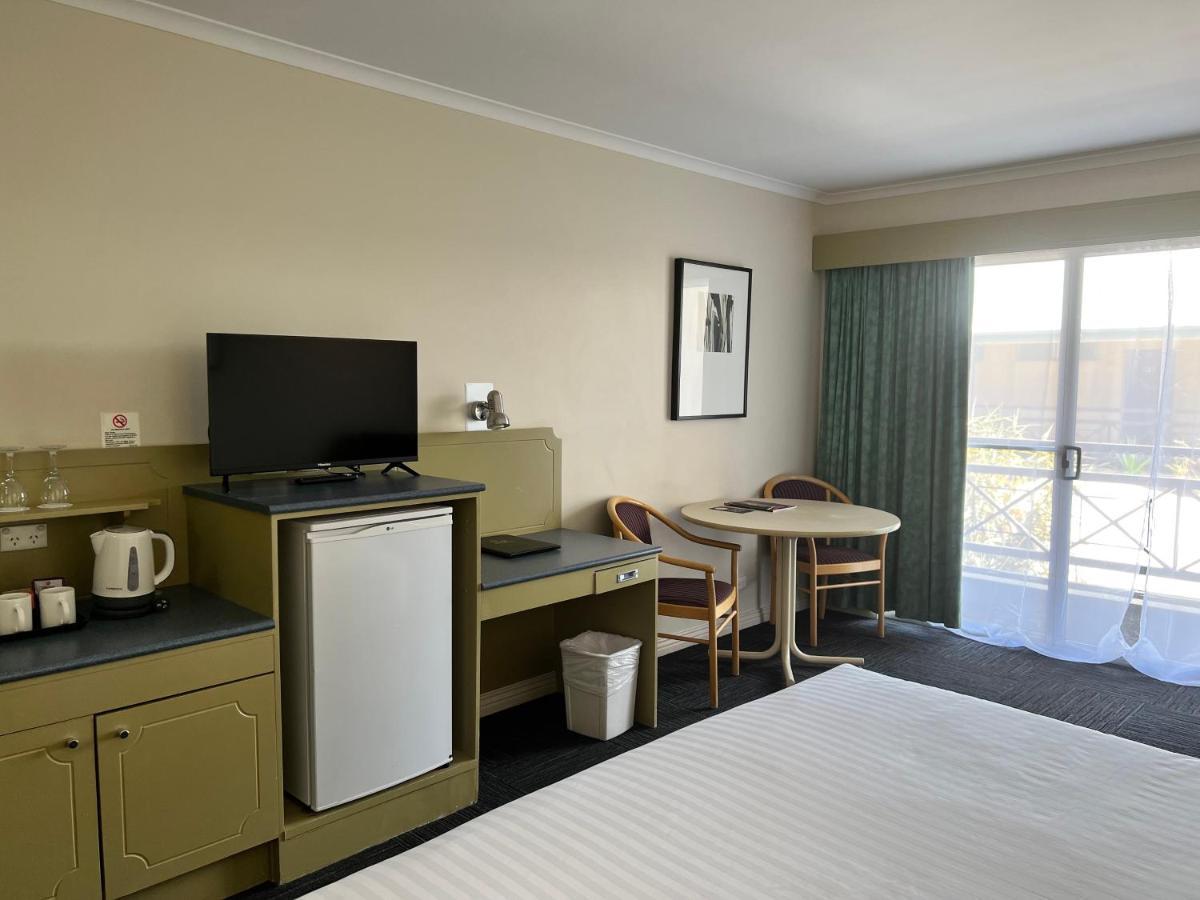 Standard Zimmer mit Kingsize-Bett