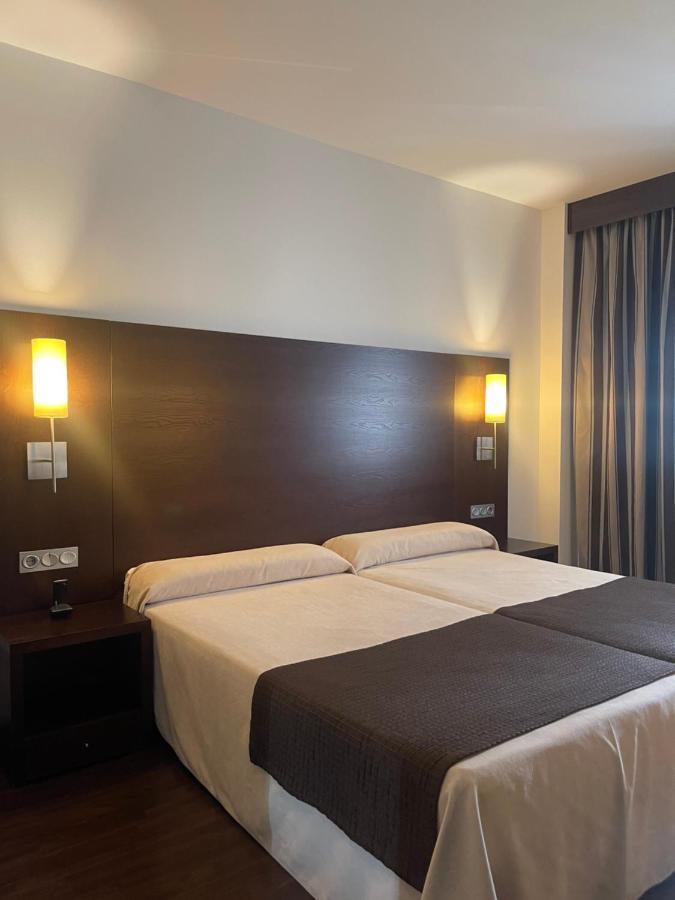 Twin Room - Disability Access,1365966809:JPEG