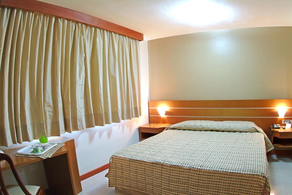 Quarto Duplo Standard