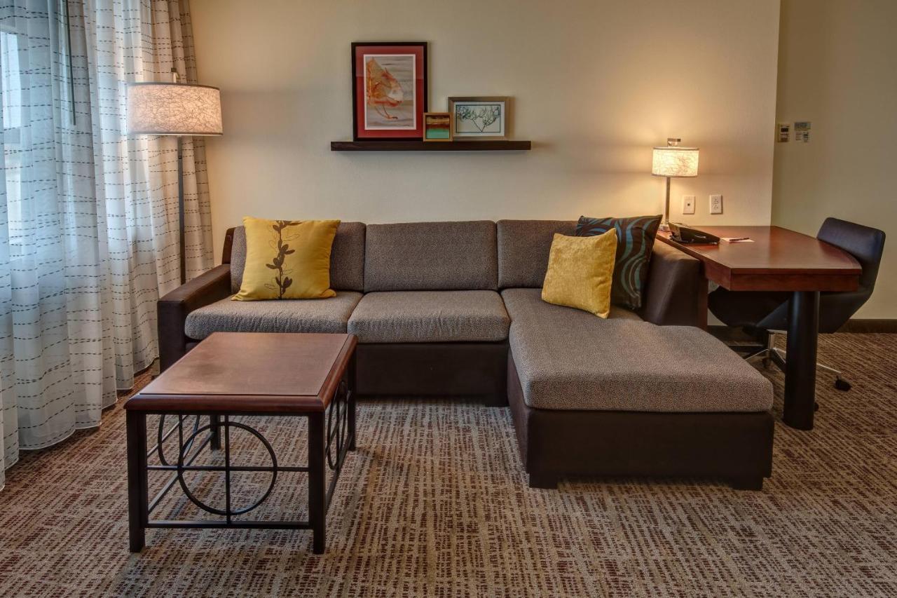 King Studio with Sofa Bed