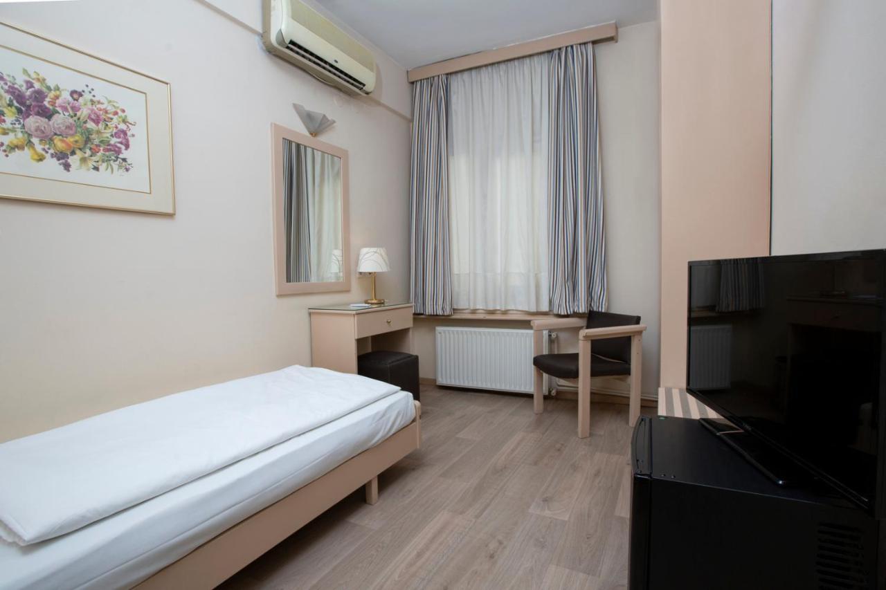 Chambre Simple Vue Intérieure