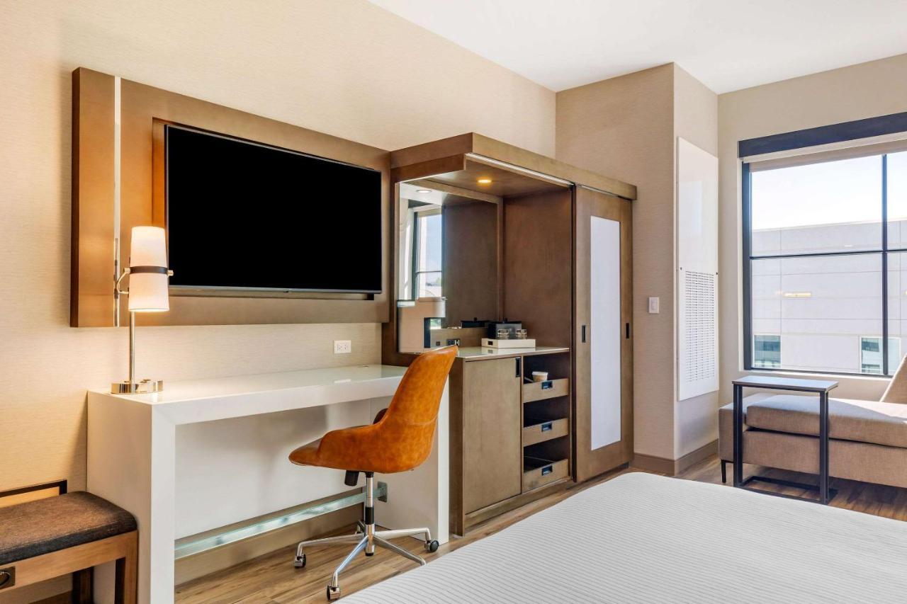 King Room - Accessible/Non Smoking