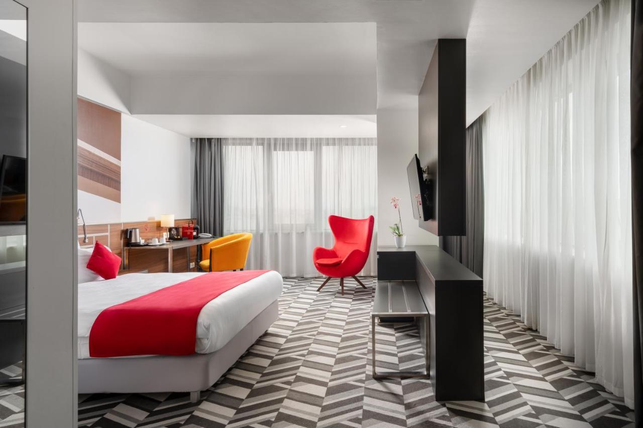 Chambre Lit King-Size de Luxe - Vue sur Ville