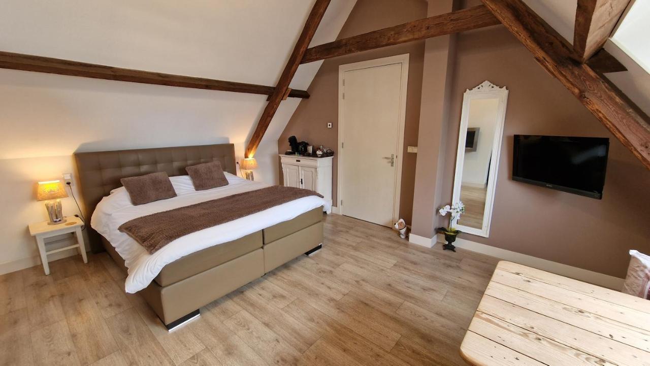 Comfort Tweepersoonskamer met Eigen Badkamer