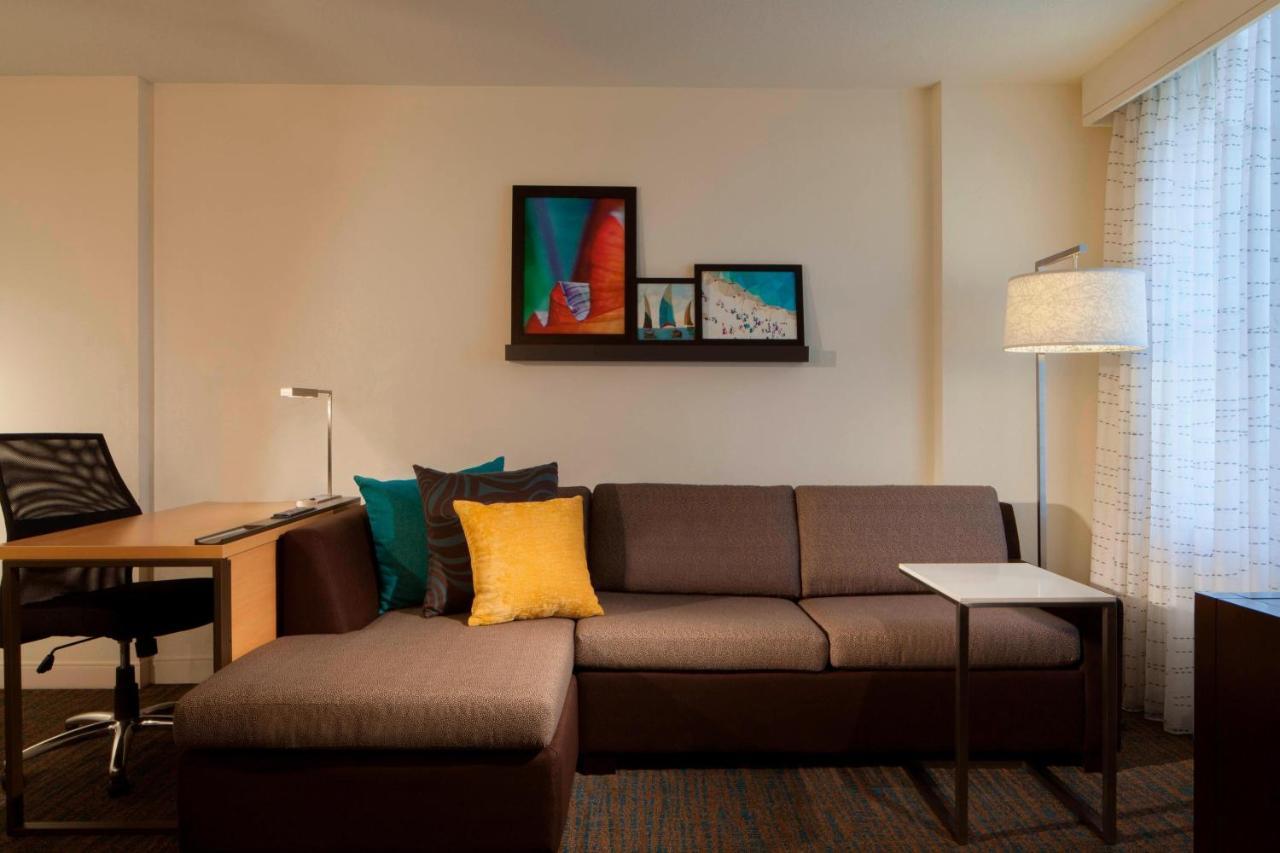 One-Bedroom Queen Suite with Sofa Bed