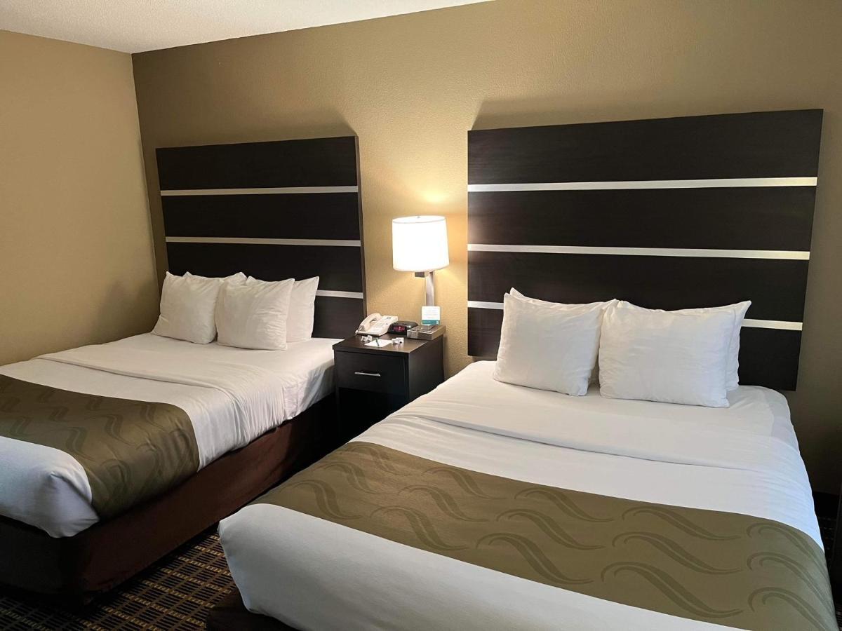 Queen Room with Two Queen Beds - Non-Smoking