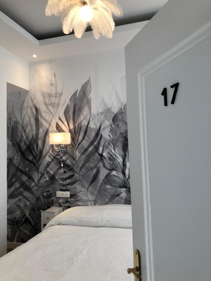 Quarto Duplo Pequeno com Vista Mar