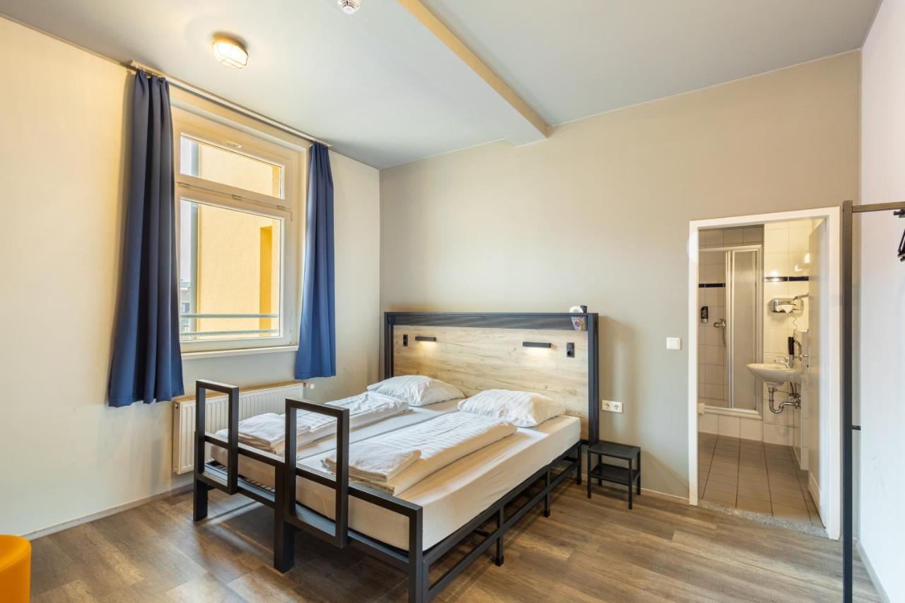 Dreibettzimmer