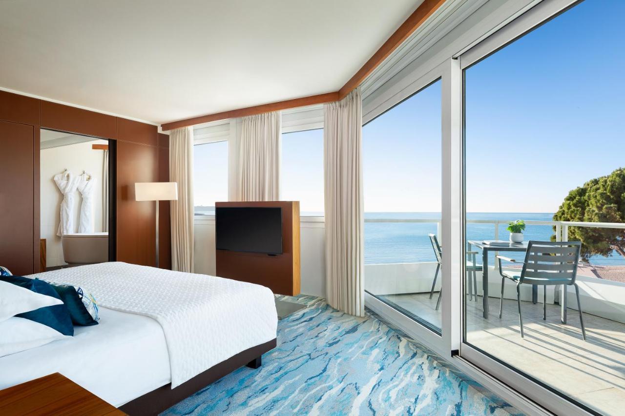 Luxe Suite met uitzicht op zee
