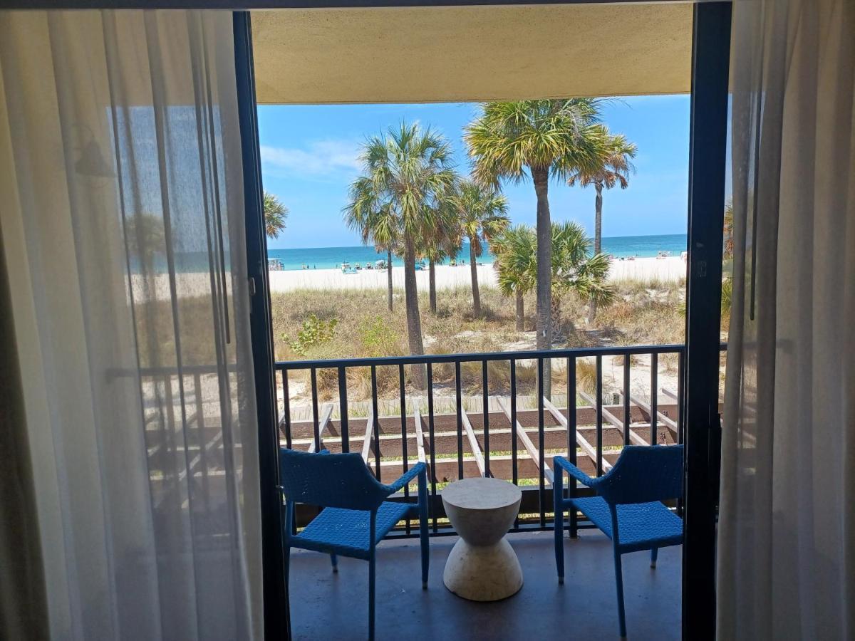 King Room with Balcony - Ocean Front