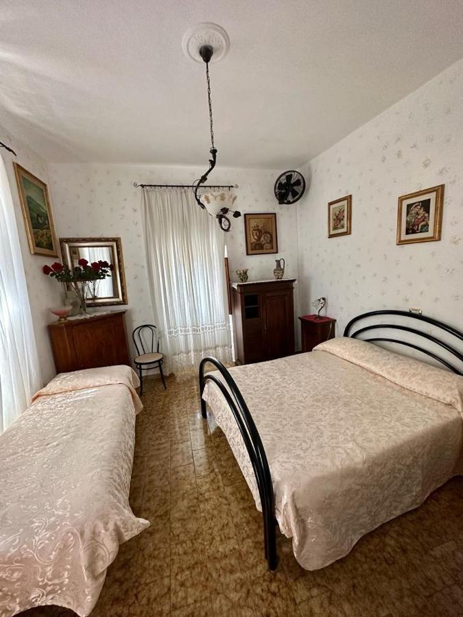 Economy Triple Room,1593734145:JPEG