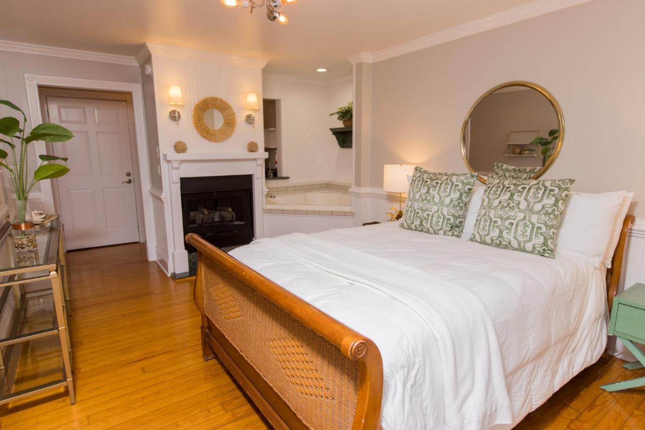 Queen Room with Sea View