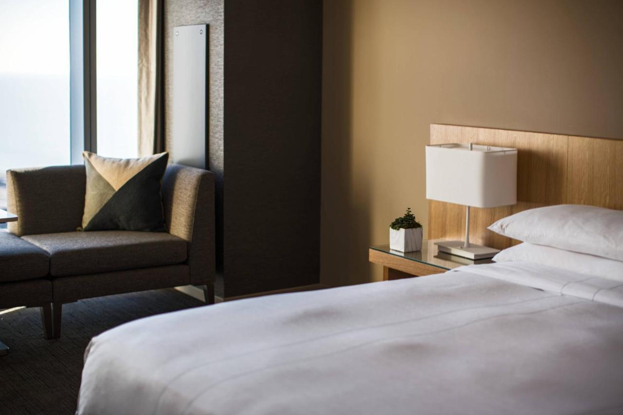 King Room - Lake View