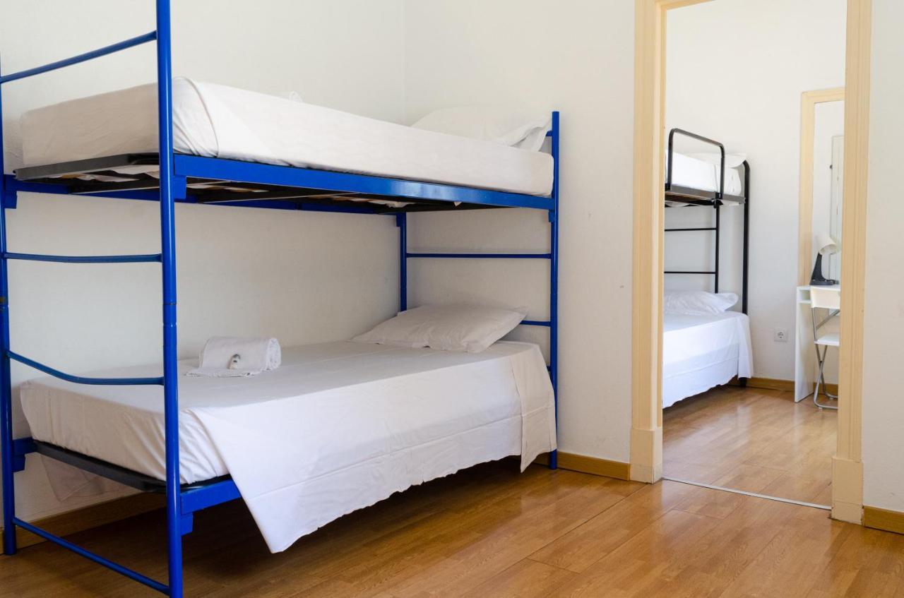 Quarto Quádruplo com Casa de Banho Partilhada