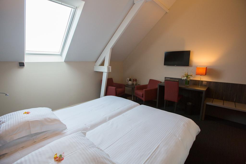 Premium Tweepersoonskamer met 2 Aparte Bedden