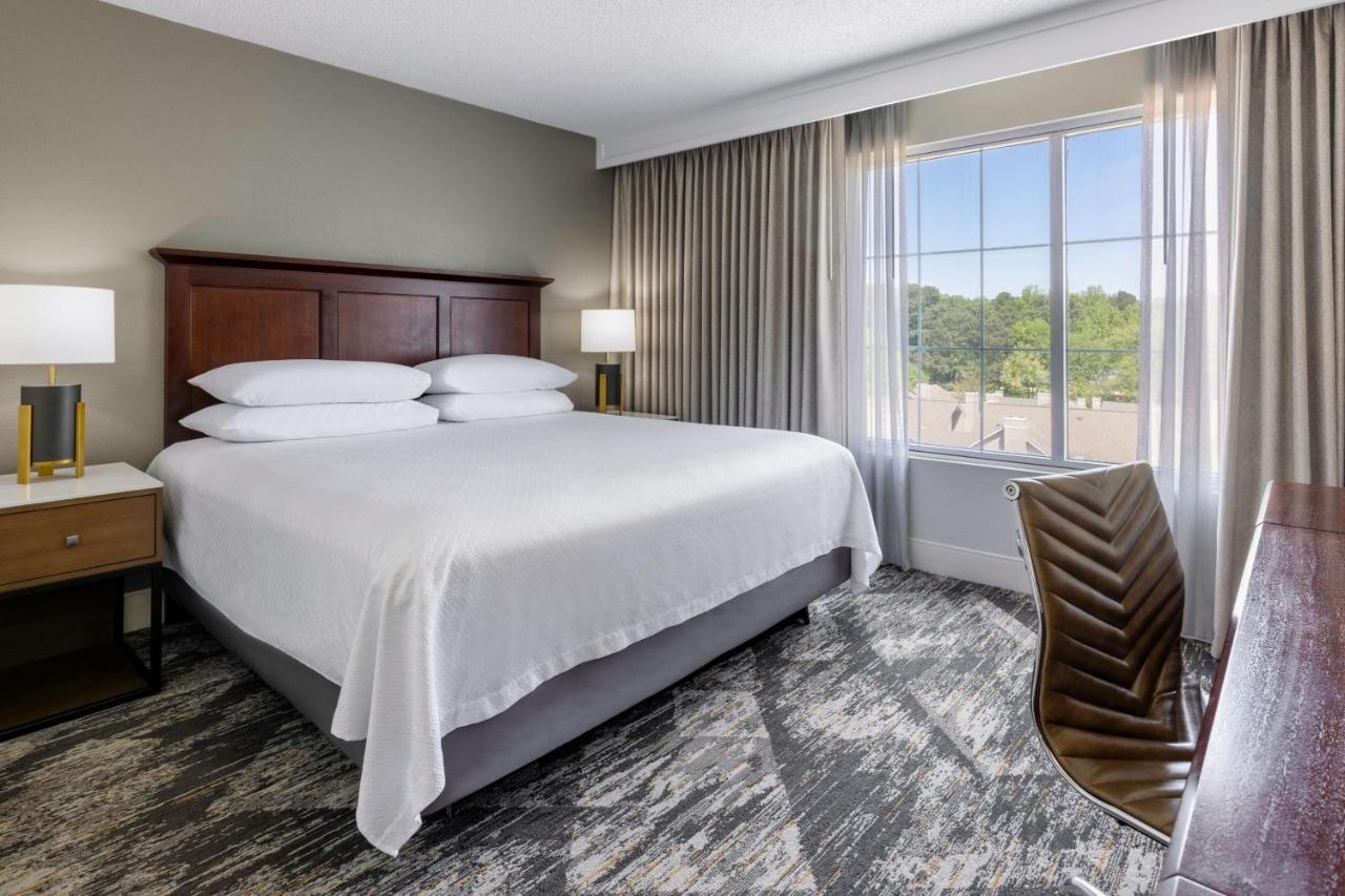 1 Bedroom Suite, 1 King