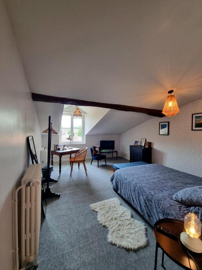 Double Room,1415835096:JPEG
