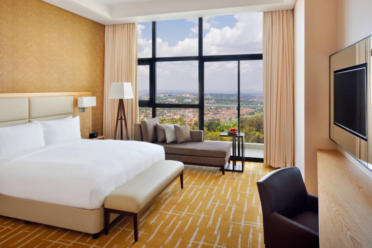 Chambre Lit King-Size avec Accès au Salon Exécutif