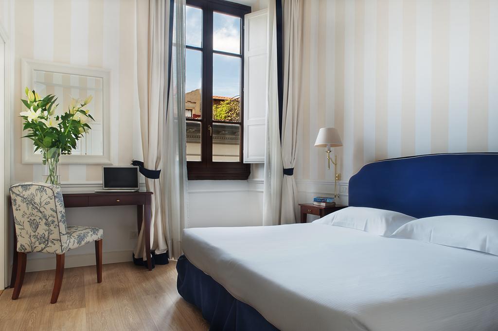 Classic Double Room or Twin Room,682162611:JPEG
