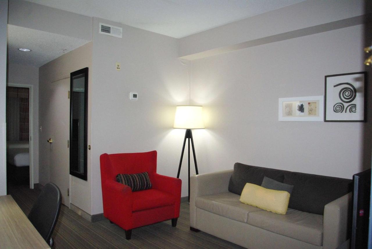 One-Bedroom King Suite, Non-Smoking