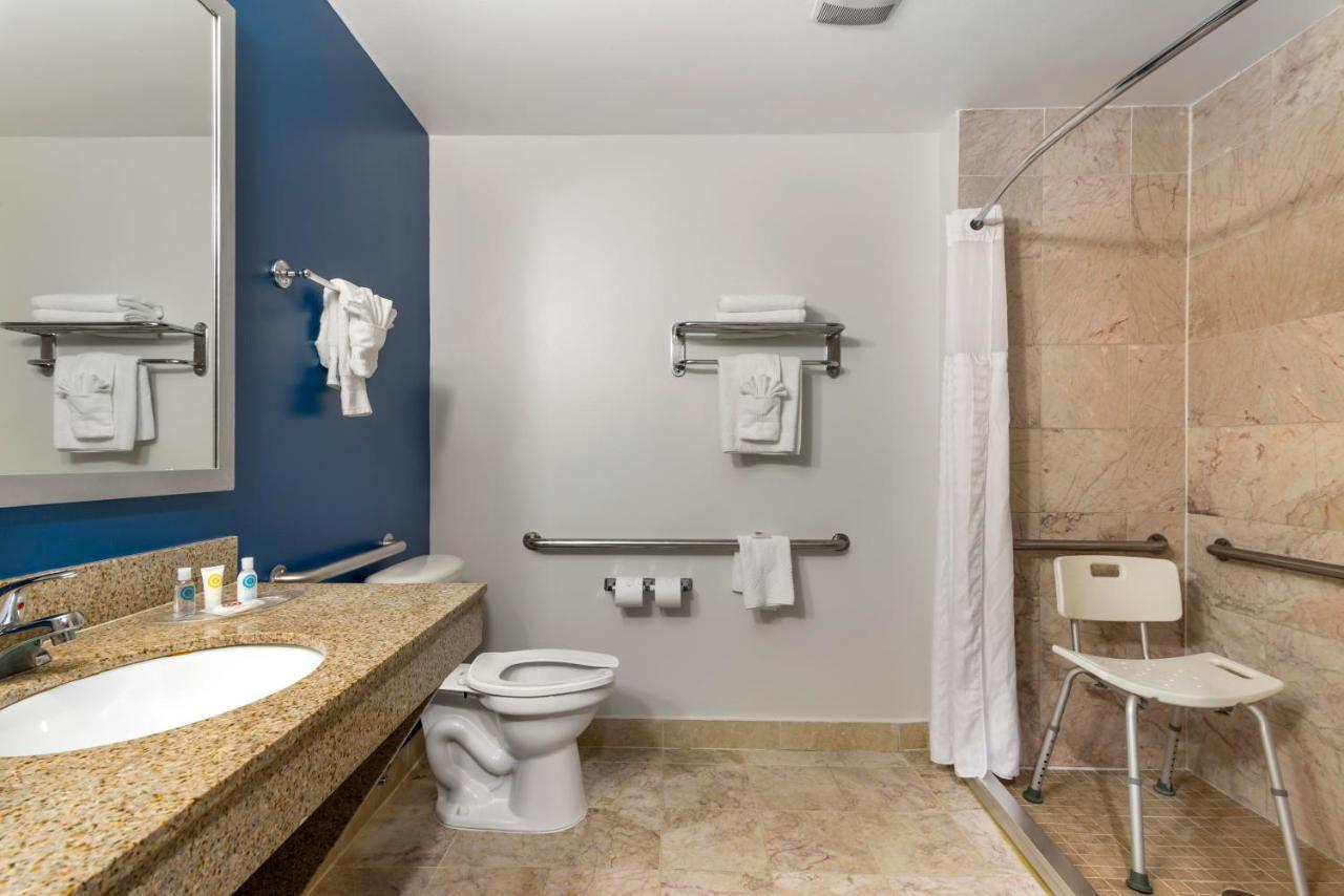 Queen Suite - Disability Access - Non-Smoking