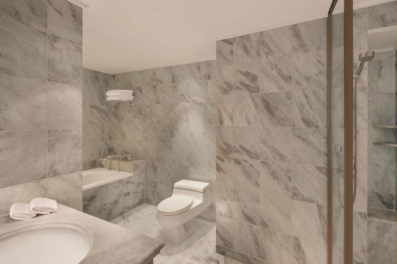 1 King Bed, Club Lounge Access, Deluxe Guest Room