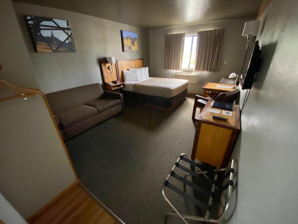 Queen Room