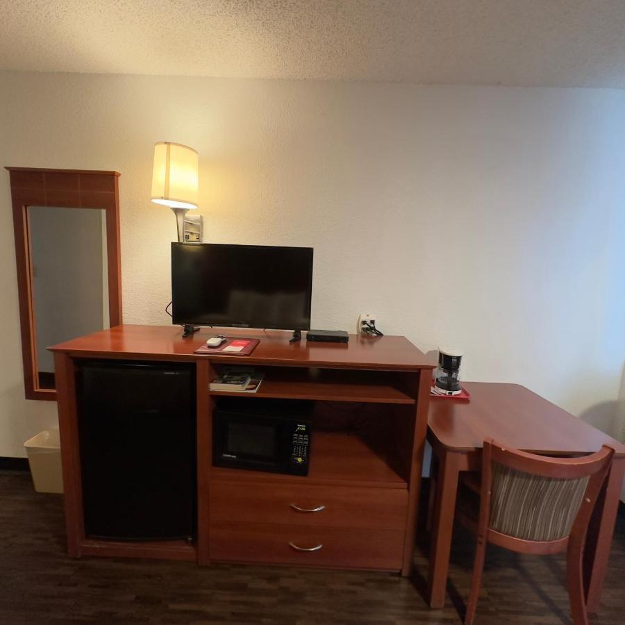 King Room - Non-Smoking