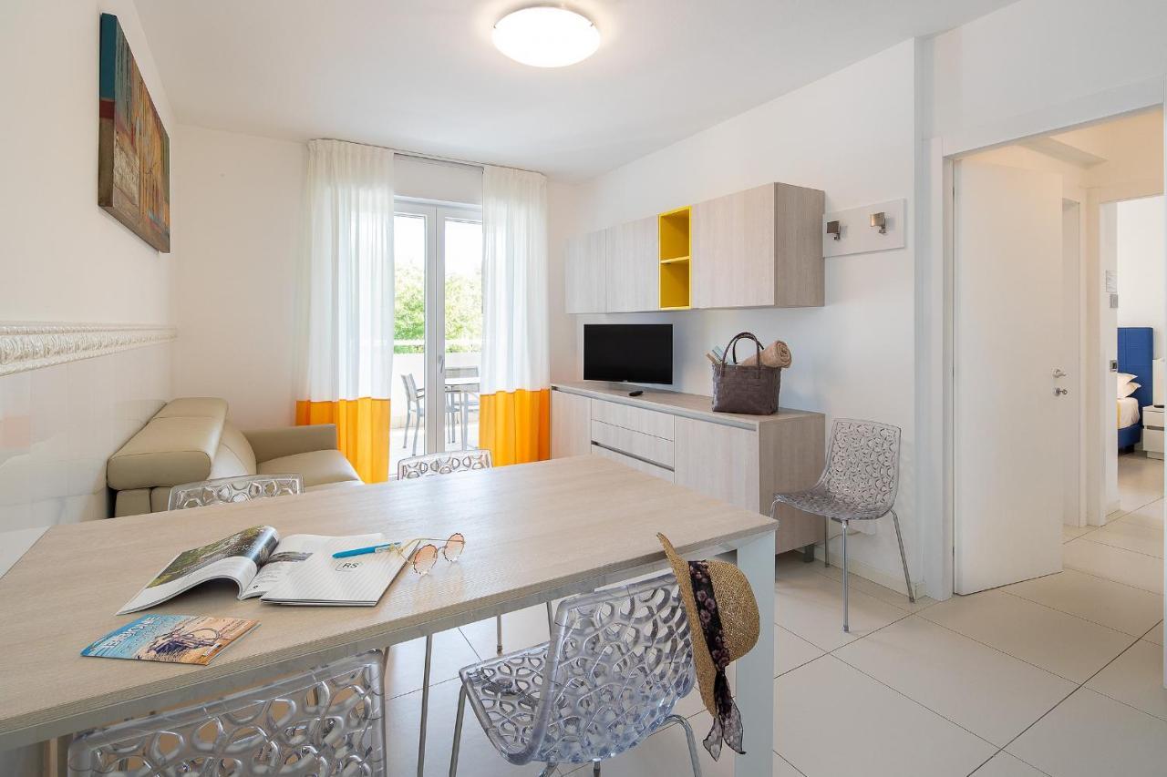 Two-Bedroom Apartment,1421705343:JPEG
